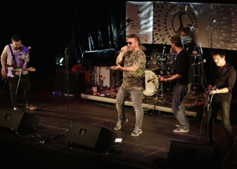 Robson - další legenda Ostravy. Na Kytaristech vystoupili jako svůj vlastní revival :-) A snad to nebude jejich poslední koncert... to jim přejeme, howg!